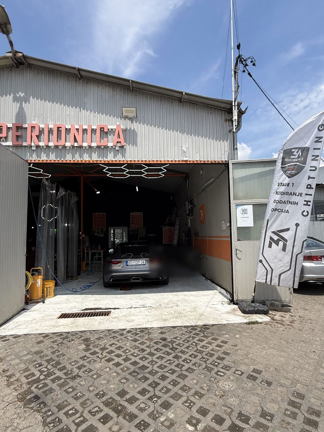 3A Autocentar — ulaz u perionicu